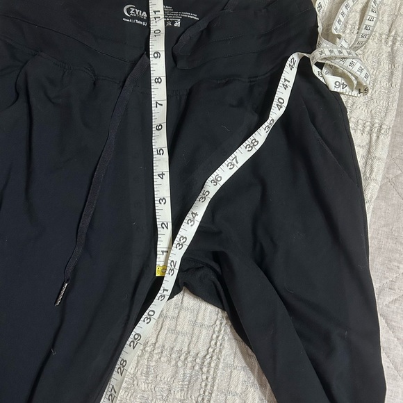 Zyia Ascend jogger Black - Picture 5 of 8